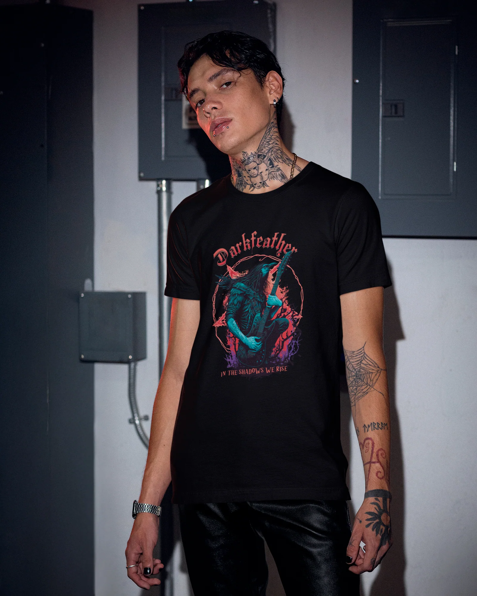 Camiseta Darkfeather In The Shadows Retrô - Image 2