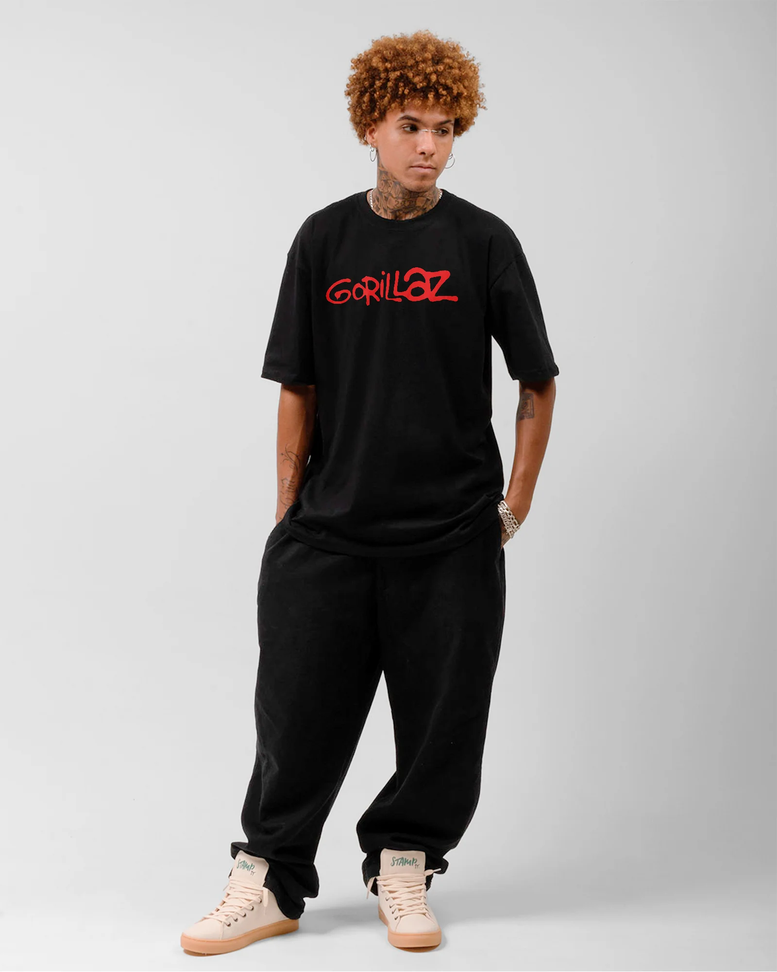Camiseta Gorillaz Logo Clássica Vermelha - Image 3