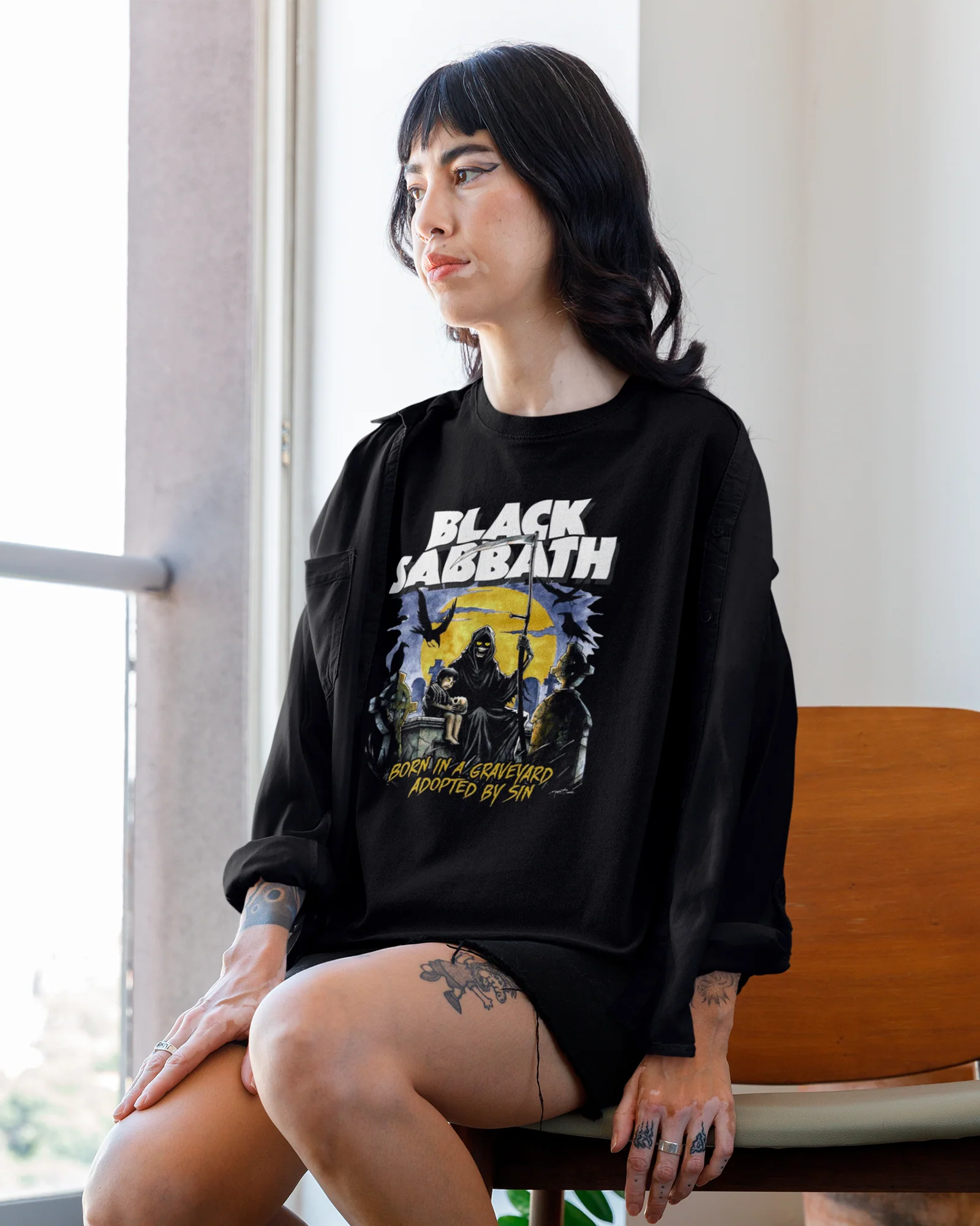 Camiseta Preta Black Sabbath Born in Graveyard - Image 2