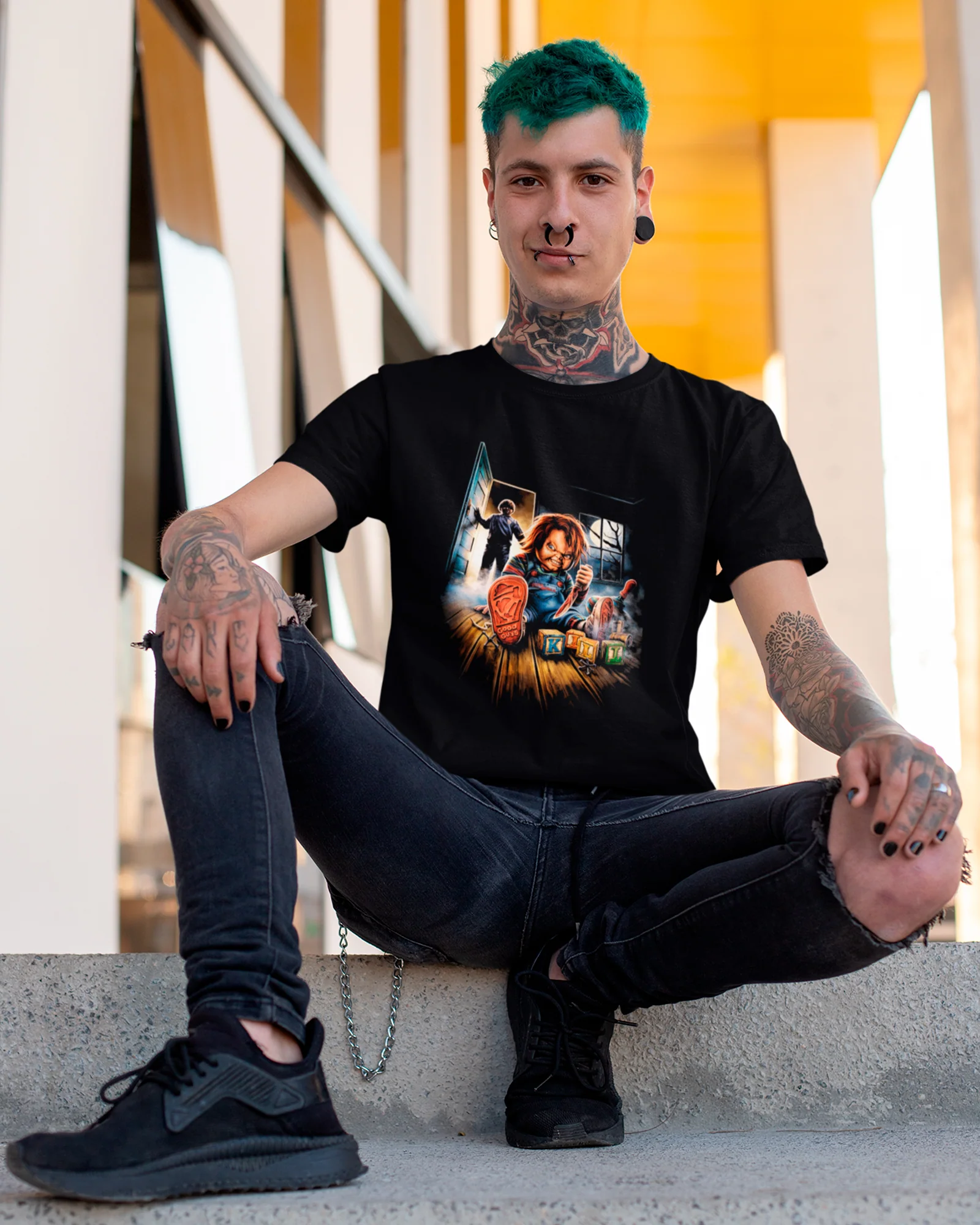 Camiseta Preta Chucky Good Guys Garoto Porta Unissex - Image 4