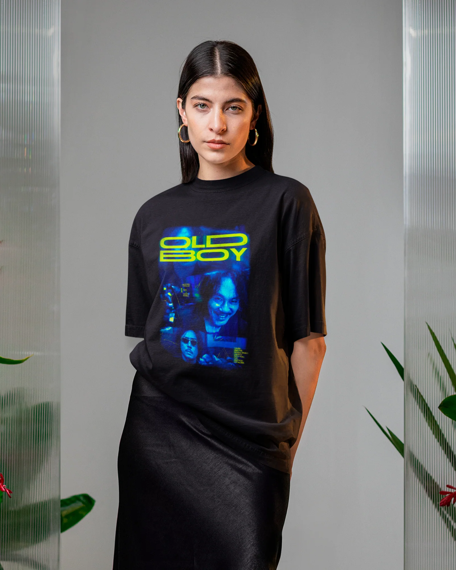 Camiseta Preta Oldboy Neon Estampa Colorida Estilo Urbano Unissex - Image 3