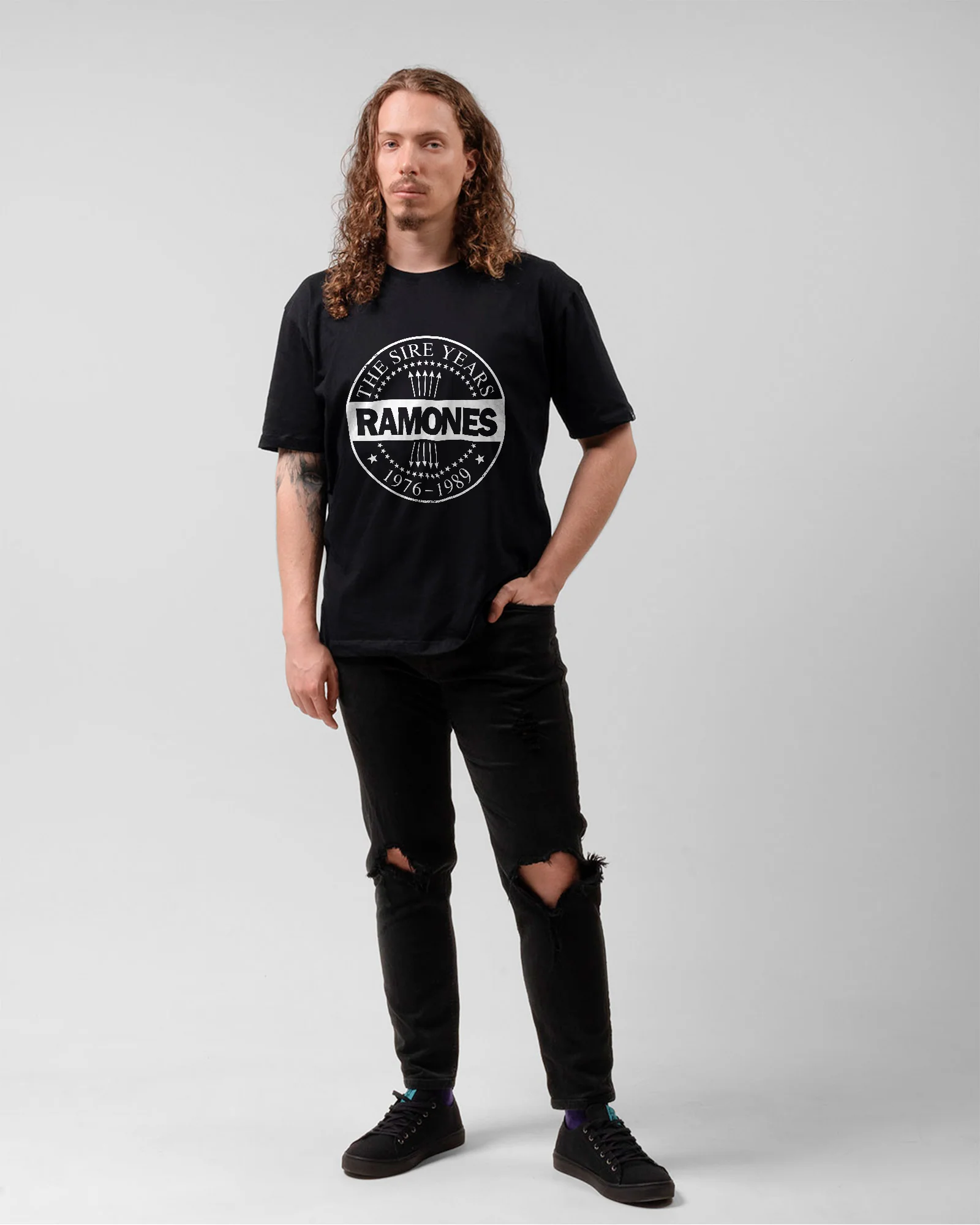 Camiseta Preta Ramones The Sire Years Unissex - Image 5