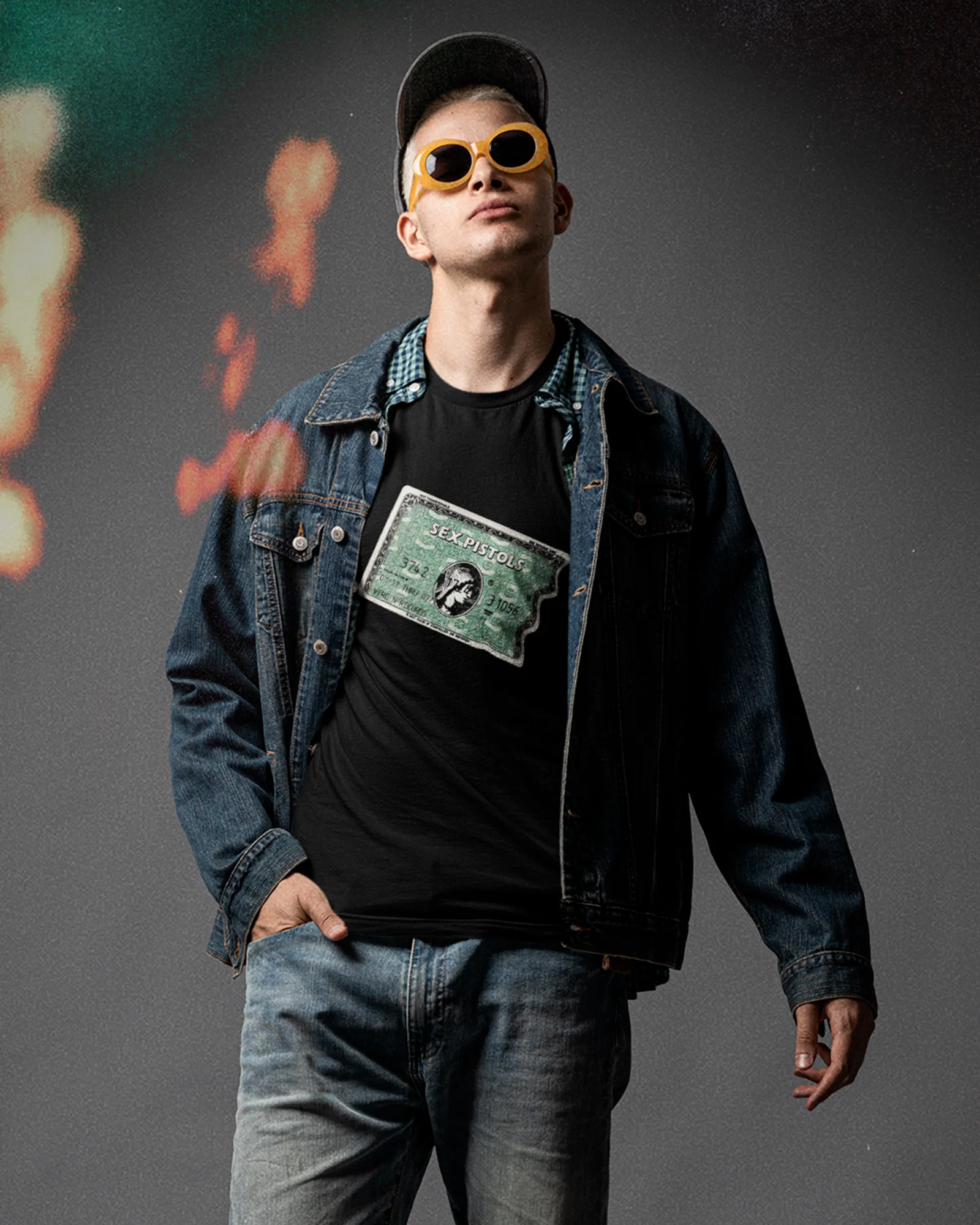 Camiseta Preta Sex Pistols Credit Card Punk Rock - Image 2