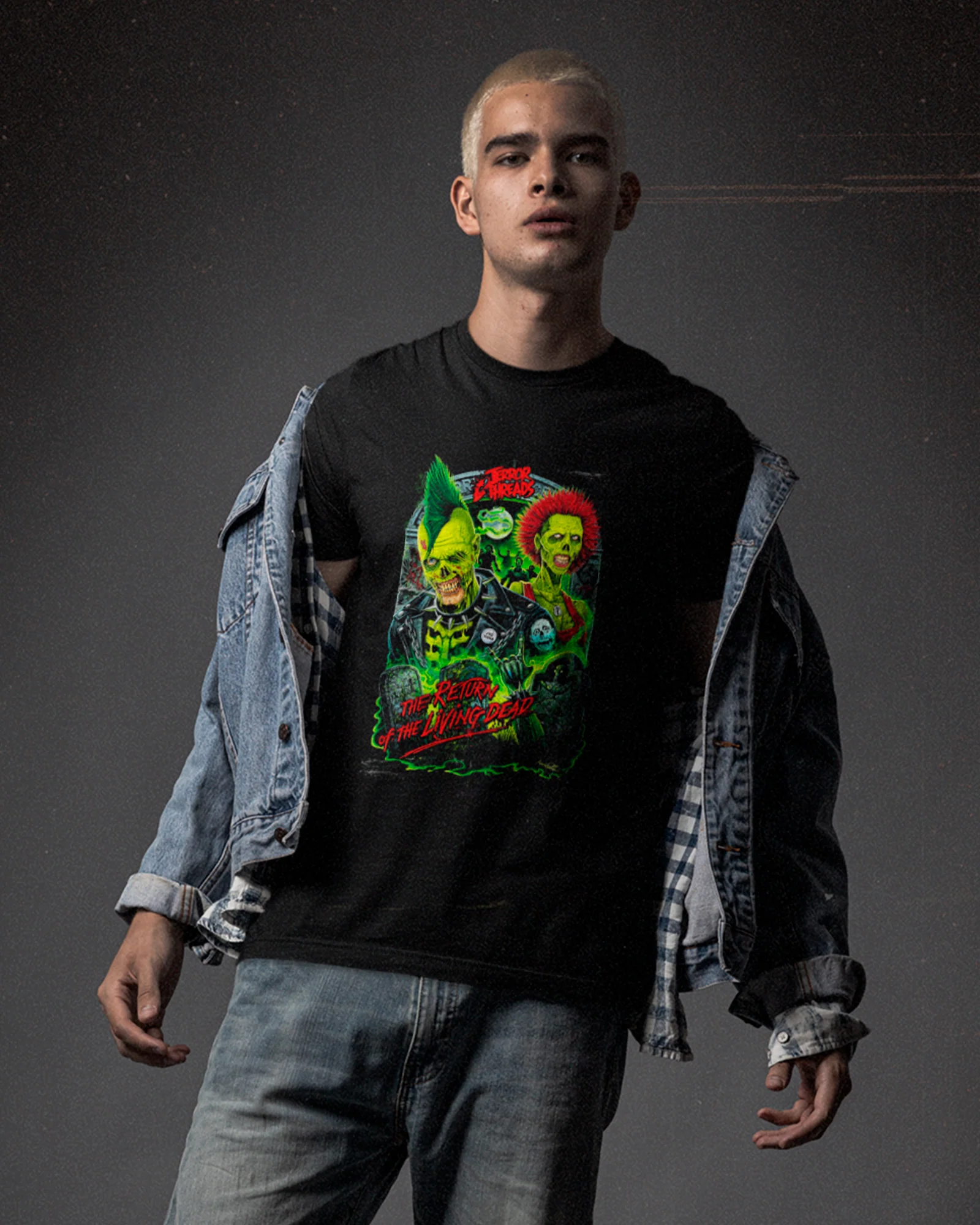 Camiseta Preta Terror Threads Return of the Living Dead Unissex - Image 3