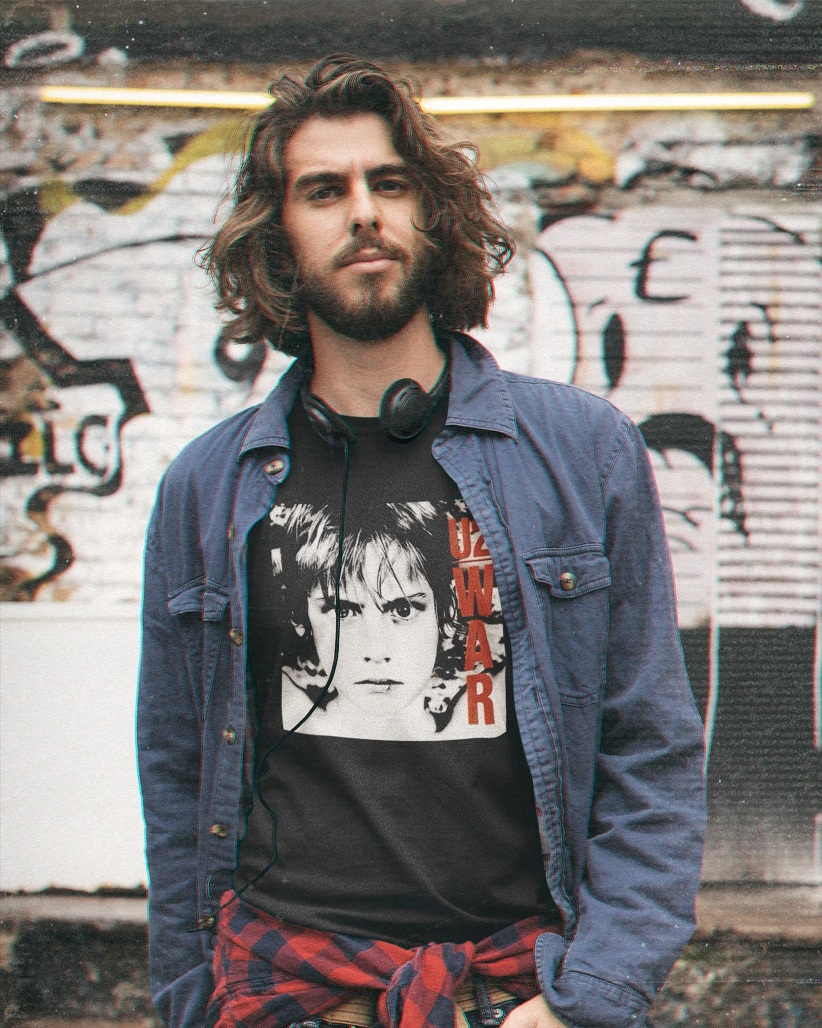 Camiseta Preta U2 Album War 1983 - Image 2